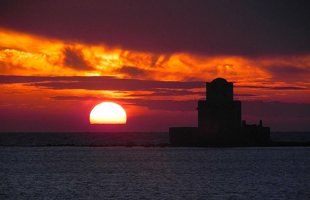 Ulysses Hotel Methoni  Exterior foto