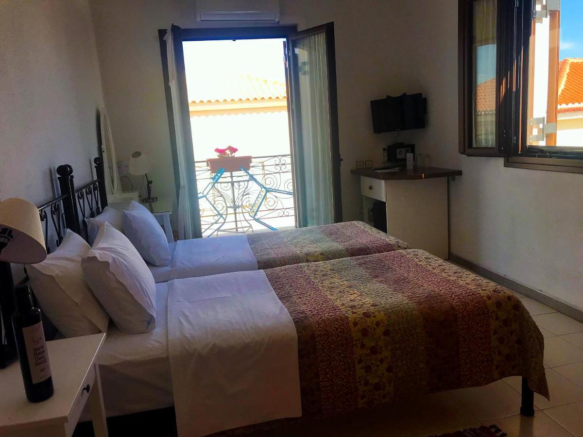 Ulysses Hotel Methoni  Exterior foto